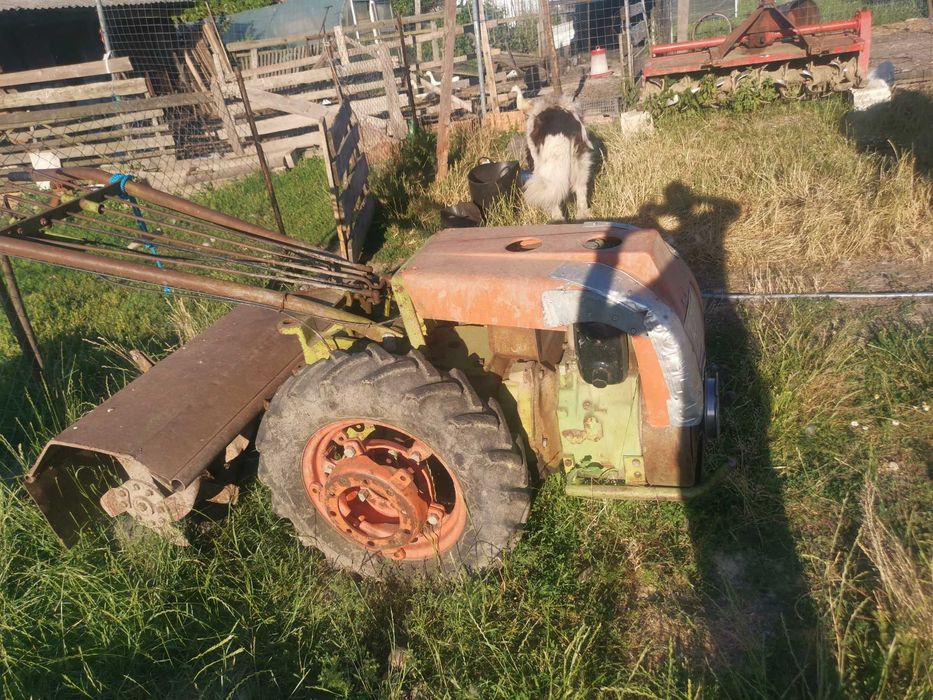 Motocultor cu remorca