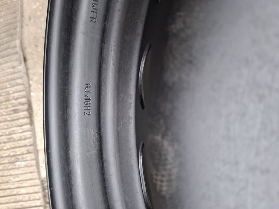 Продавам 2 бр железни джанти за Пежо 4x108 16 цола 6 J*ЕТ 23*ц.о 65,1