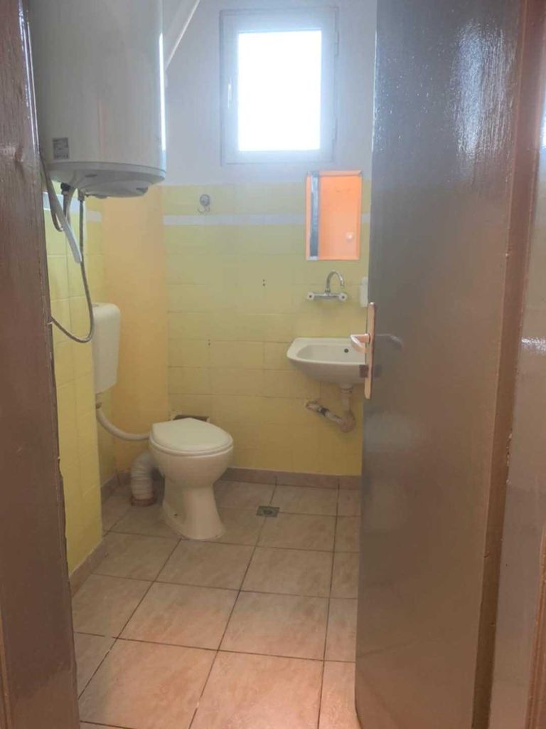 Дава се под наем Двустаен апартамент в Пловдив, Коматево - 70 кв.м за 306 € - Снимка #5