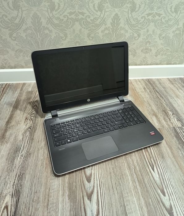 Мощный игровой ноутбук HP/Core i7/Две видеокарты/ОЗУ 8гб/Терабайт