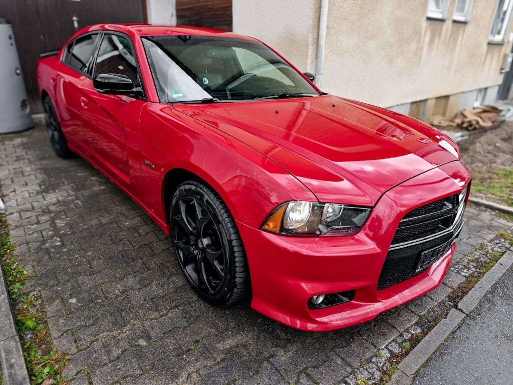 Dodge Charger v6 100th