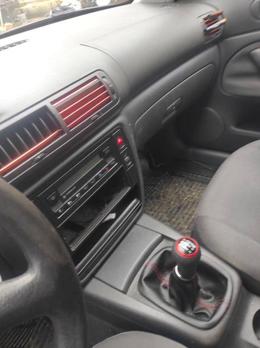 Пасат 5.5 комби 1.9 131кс на части