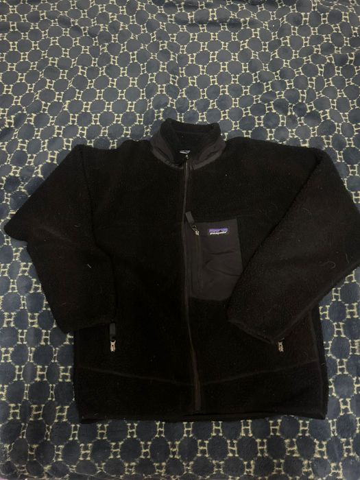 Куртки, Худи: Patagonia, Diodora, Levis