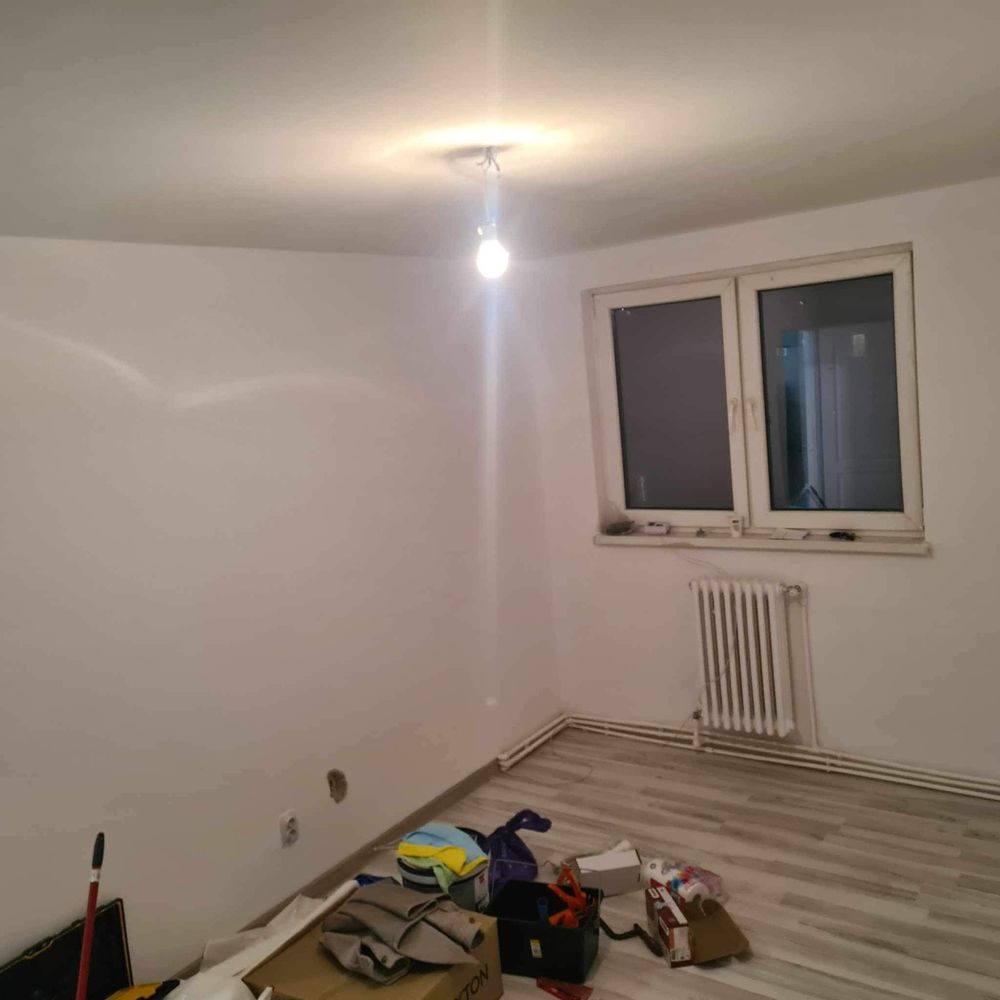 Vand apartament 3 camere