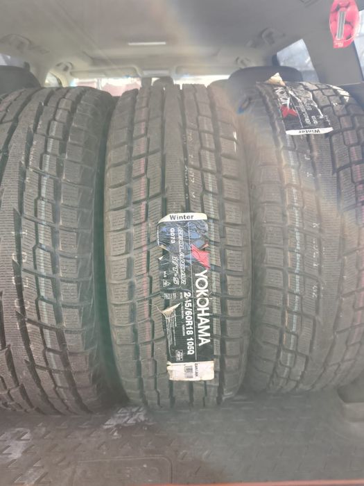 Продам новые зимние шины Yokohama 245/60/18