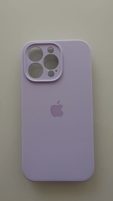 Чехол на iPhone 13 pro