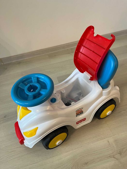 Masinuta 4 in 1 Ride-on Rocker de la Fisher Price