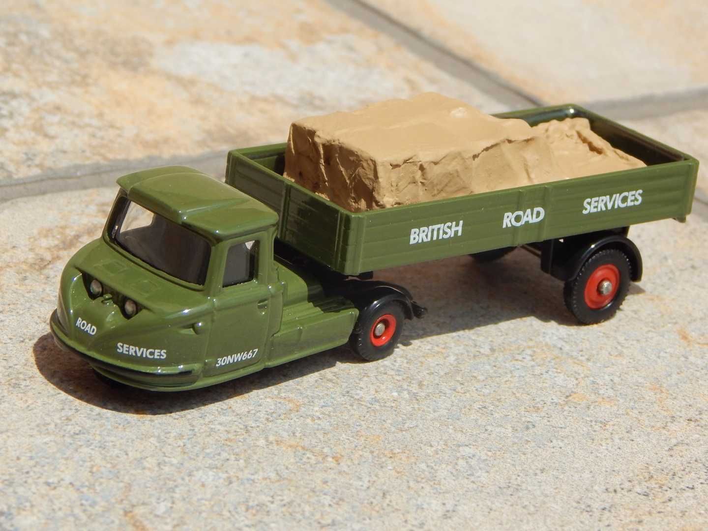 Macheta camion Scammell Townsman Dropside BRS Corgi sc 1:76 cu cutie