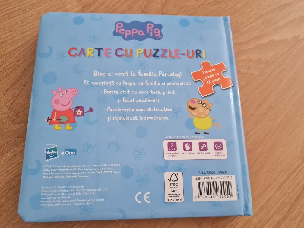 Carte cu puzzle-uri Peppa Pig