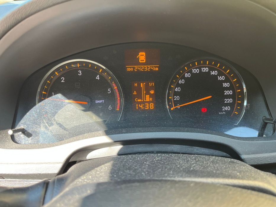 Vand Toyota Avensis T27