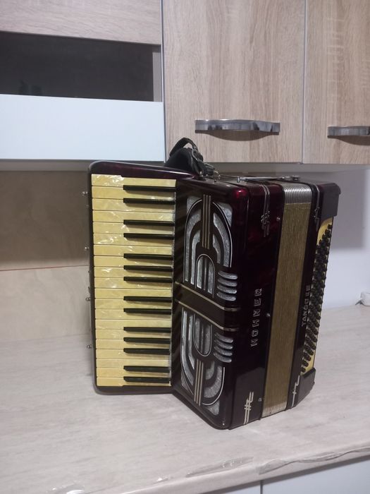 Vand Hohner Tango 2B
