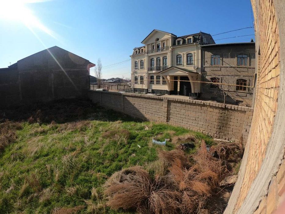 Islomobod mahallasi. 12sotix yerda 2kav uy(qobiq) yer narxida sotaman.