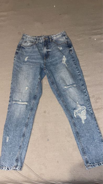 Скъсани дънки женски