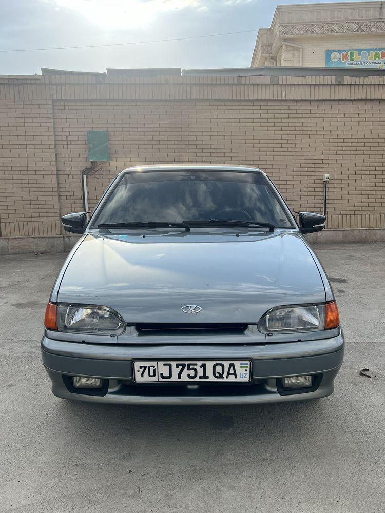 Lada 2115 sotiladi