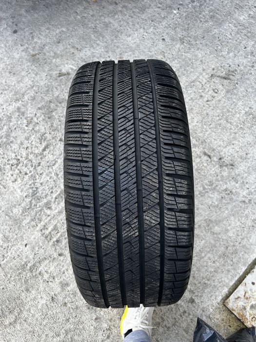 235/35 R19 Vredestein Quatrac Pro