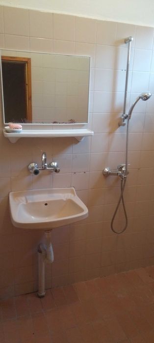 Дава се под наем Тристаен апартамент в Пловдив, Кючук Париж - 117 кв.м за 357 € - Снимка #12