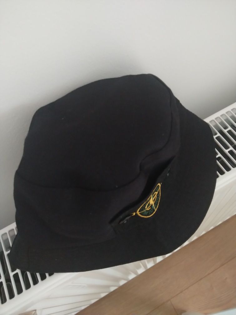 Vând șapcă pălărie Stone Island
