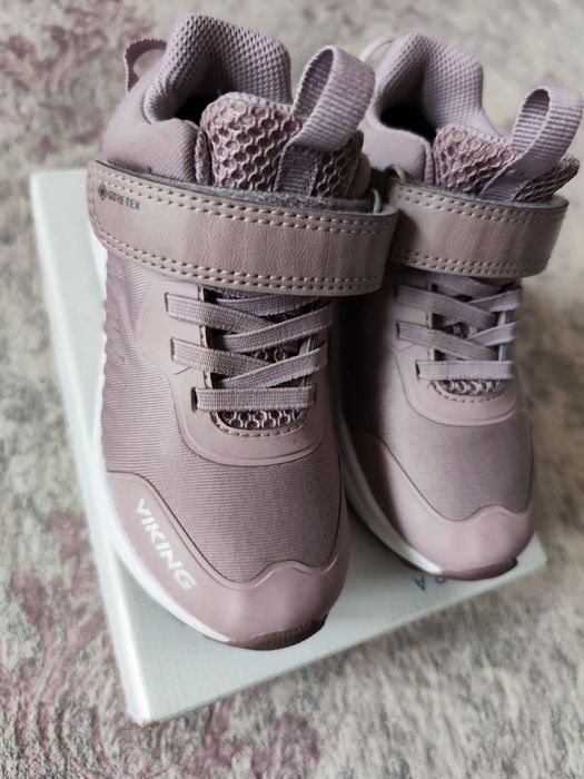 Детски маратонки VIKING.