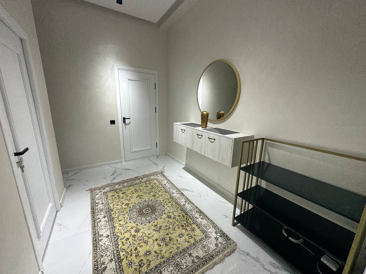Parkent Plaza продается 2 комнатная квартира ремонт Мирзо Улугбек