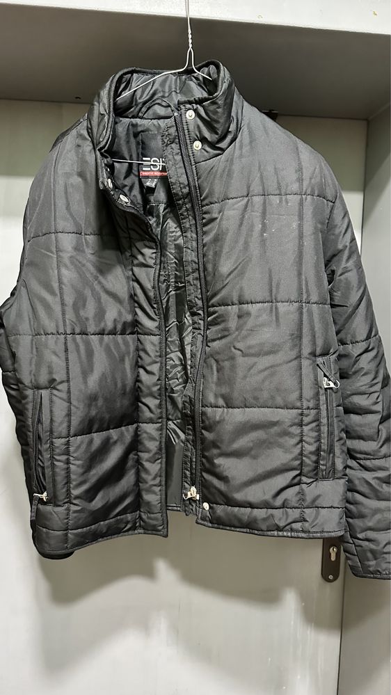 Дамски якета Moncler и Esprit