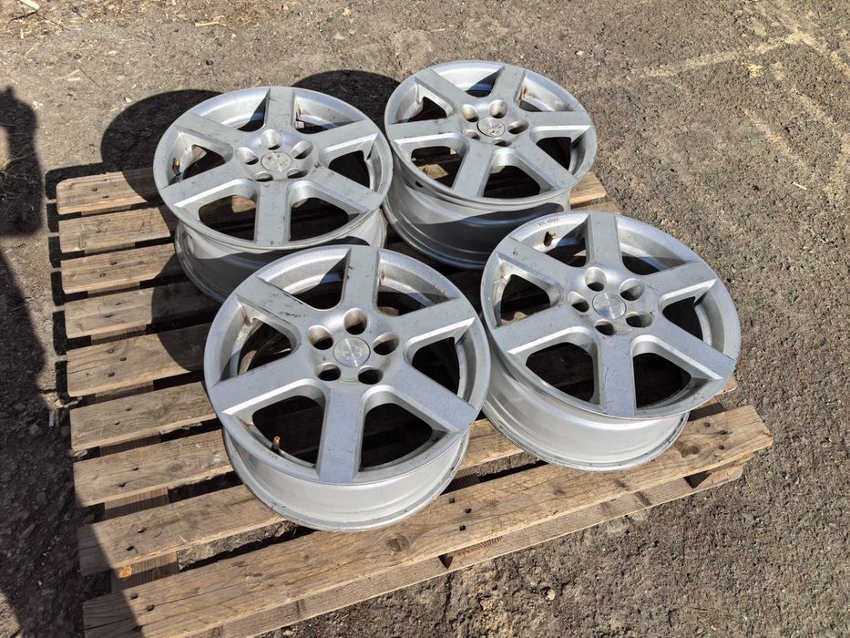 16 цола 5 х 98 мм Ситроен Ц8 / Пежо 807 / Ланча Федра - 7 Инча / ЕТ 27