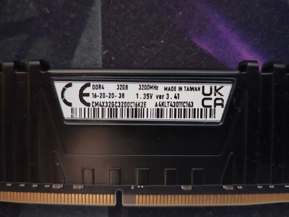 Памет Corsair Vengeance LPX, 32GB DDR4, 3200MHz, CL16