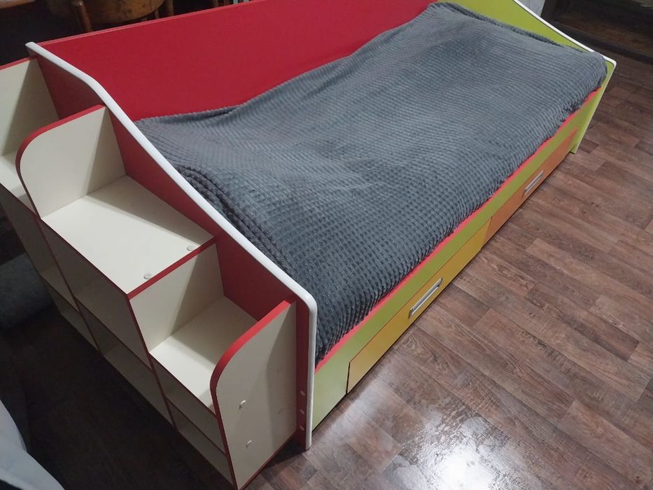 Продам кровать в хорошем состоянии.