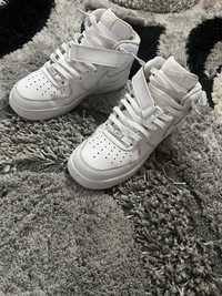 Air Force 1 Mid White 41