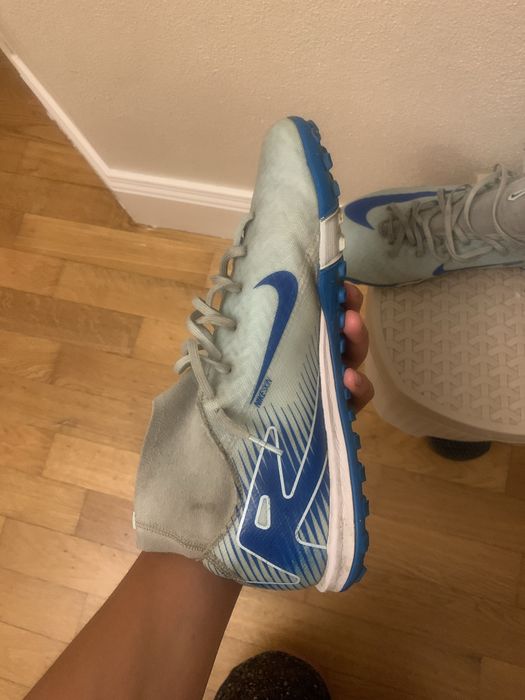 !! Vand ghete nike pret negociabil !!