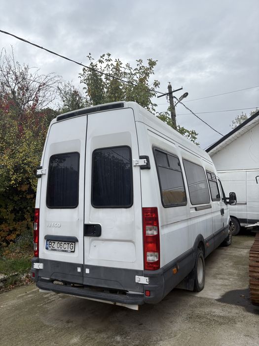 Iveco Daily 16+1