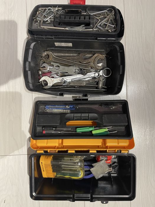 набор инструментов продаеться все вместе