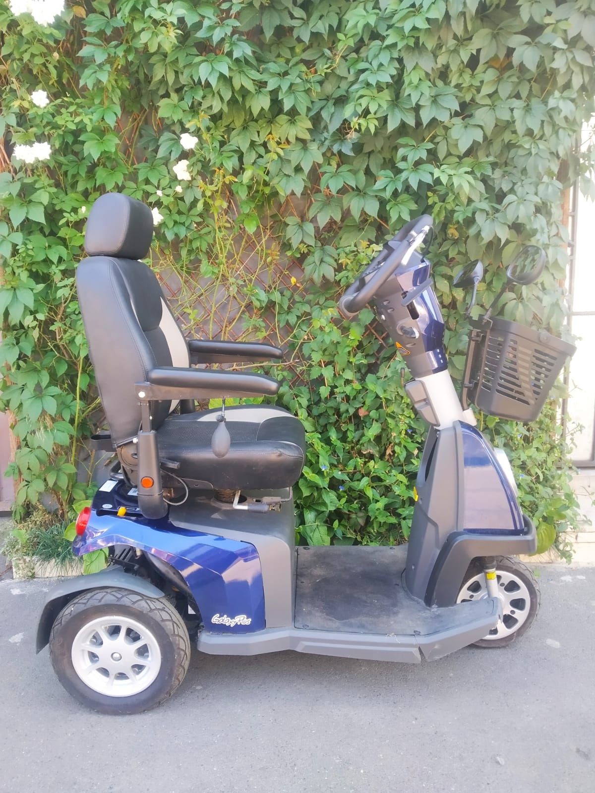 Vând scuter electric pt persoane dizabilități