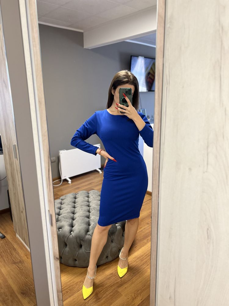 Елегантна синя дълга рокля с цип