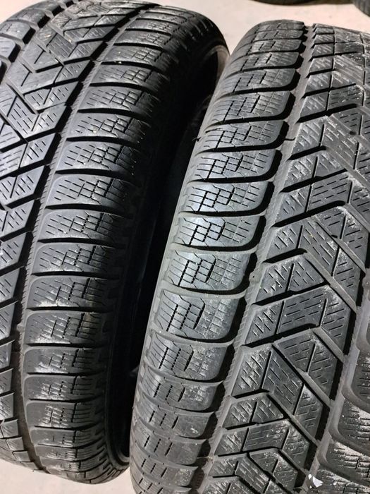 2 anvelope iarnă 235 65 r17 Pirelli