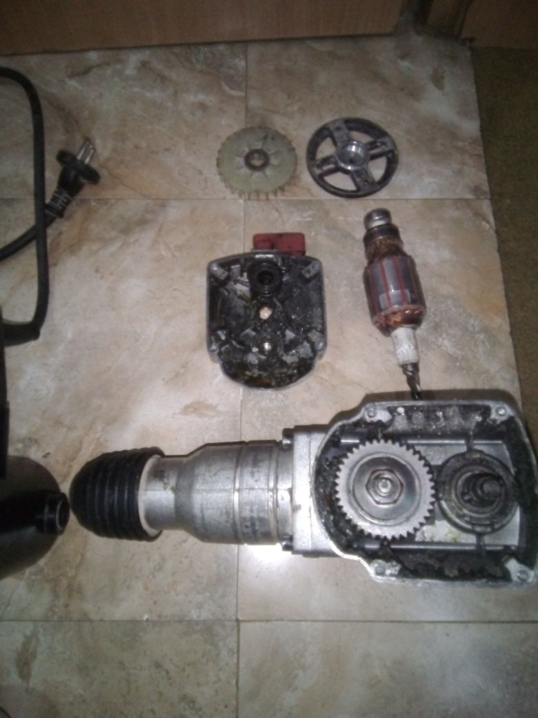 Ciocan Bormașină rotopercutor autofiletanta