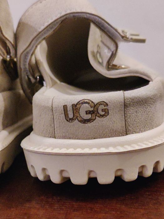 Чехли/ сандали UGG