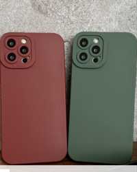 Protecție flexibilă iPhone 11. Culoare: Military Green și Winn Red