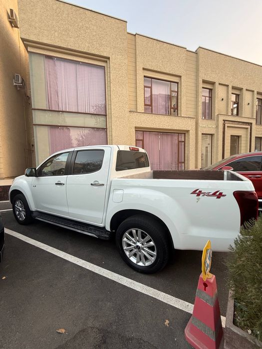 Сотилади Isuzu D-Max Oksus