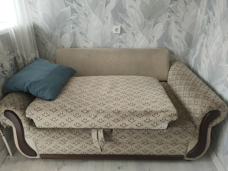 Диван б.у цена договорная