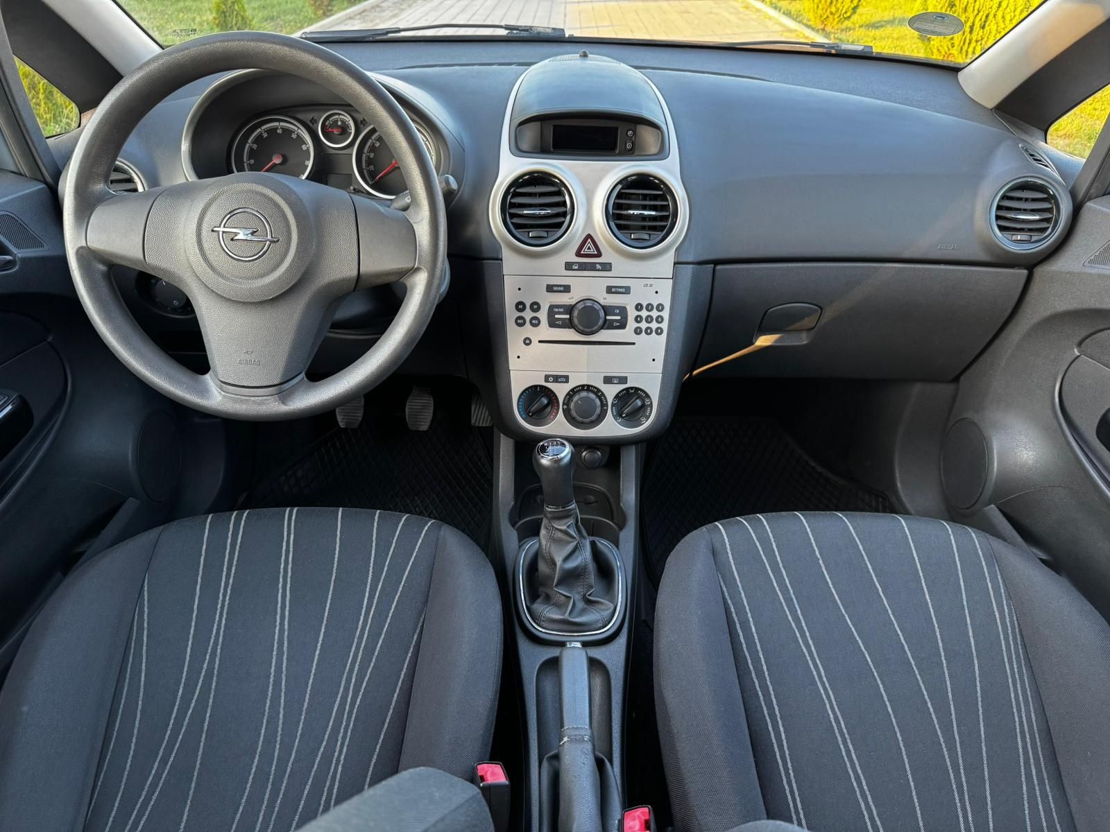 Opel Corsa 1.4 benzina