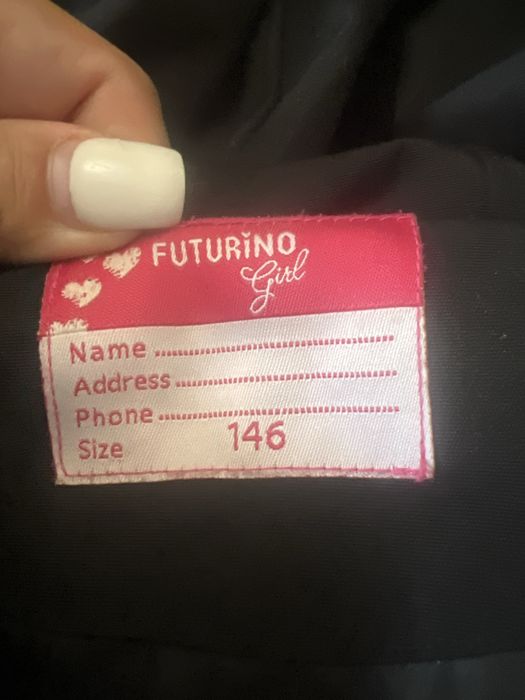 Продам куртку для девочки