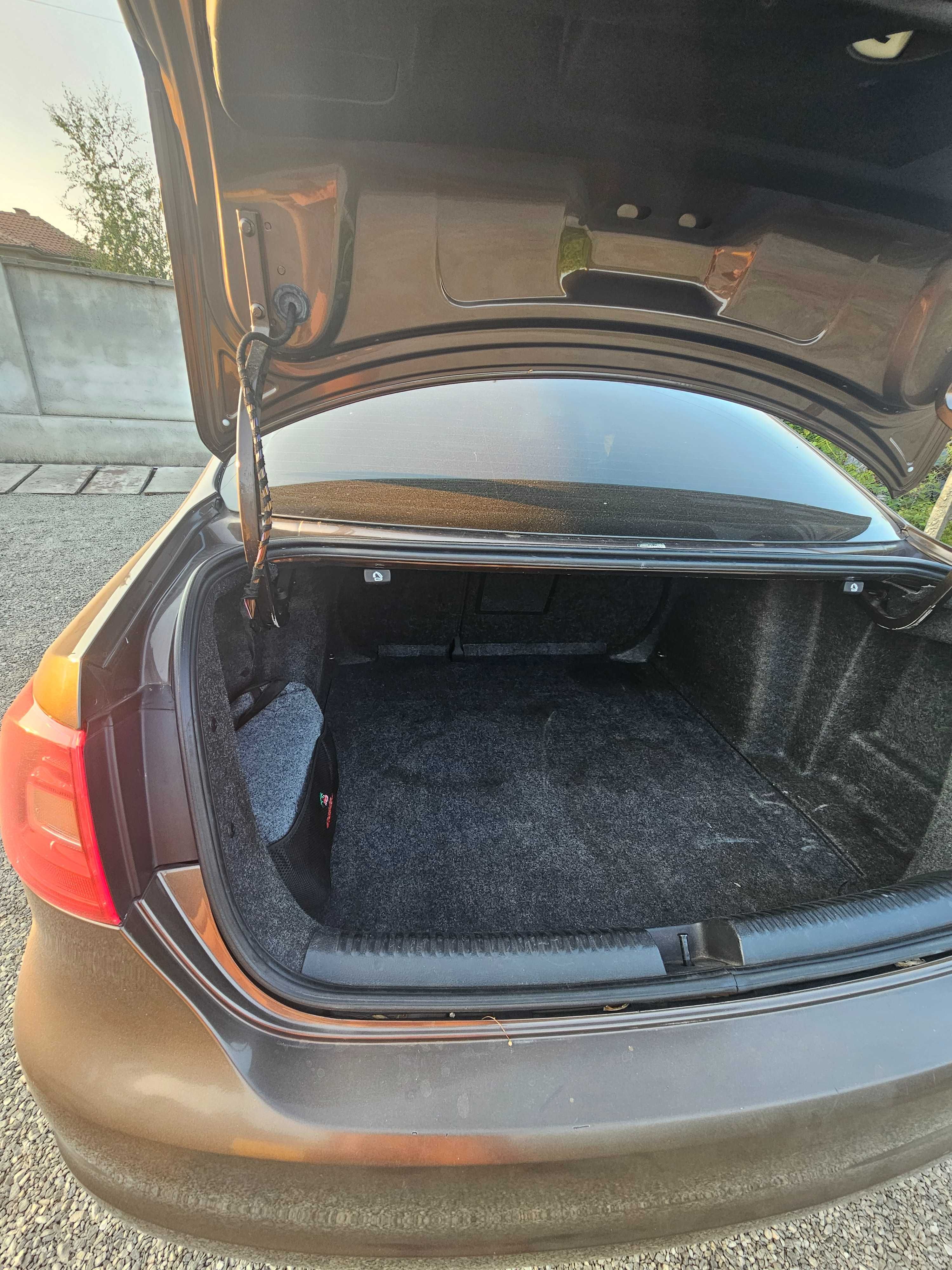 VW Jetta 2.0 tdi