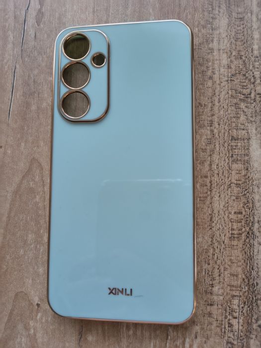 Vând 2 huse și 2 folii sticla,noi pentru Samsung A55