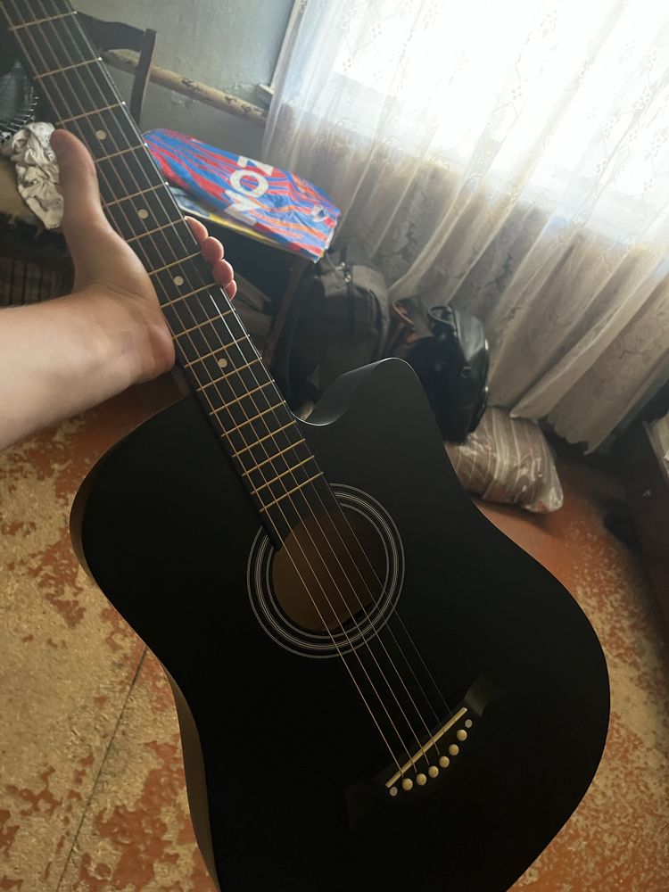 Продается гитара