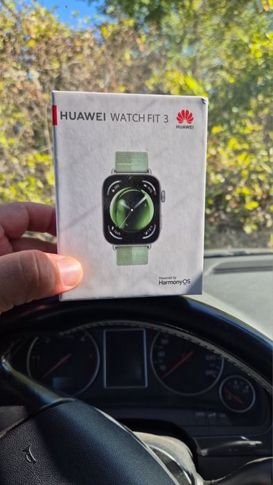 Смарт часовник Huawei Fit3