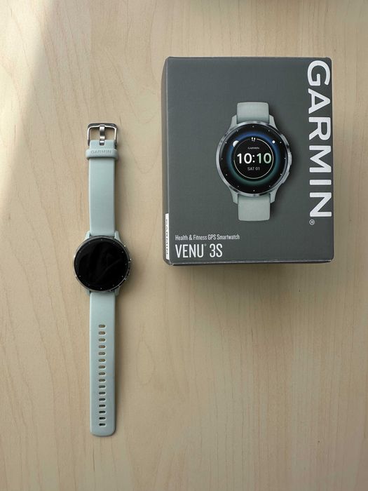 Часовник Garmin Venu 3S