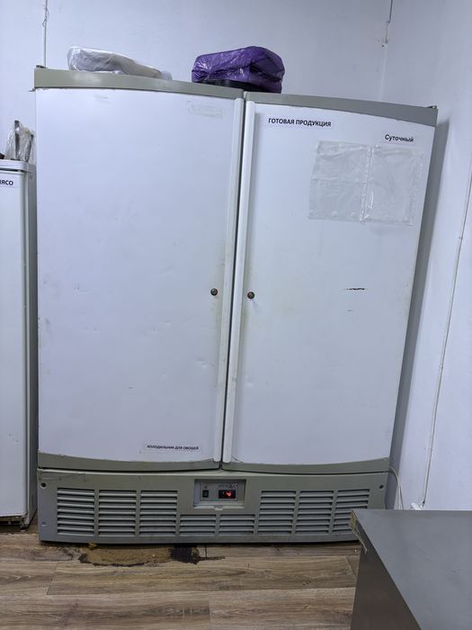 Продам двухдверный холодильник и марозильникт