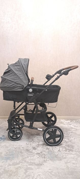 Продам прогулочную коляску 2в1