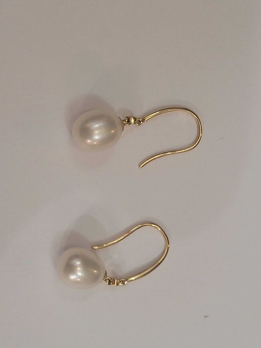 Set cercei si lantisor din aur galben 14k cu perle de apa dulce