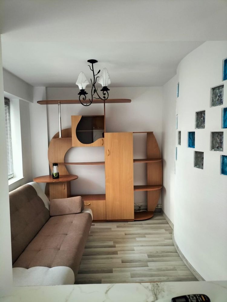 Garsoniera transformata in apartament 2 camere